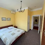 Ada Apartments